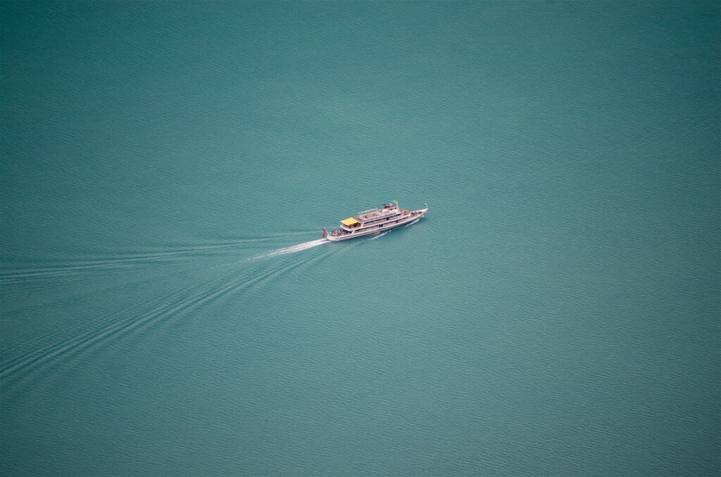 anton-eprev-zJ2VTj1sf80-unsplash cruise ship dark waters